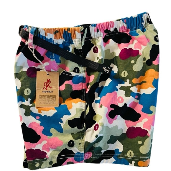 GRAMICCI WOMEN’S MULTI COLOR CAMO SHORTS SIZE SMALL NWT - Picture 7 of 15